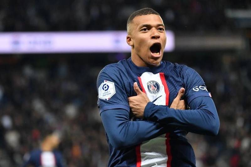 Vị thế mới khi khoác màu áo Paris Saint-Germain